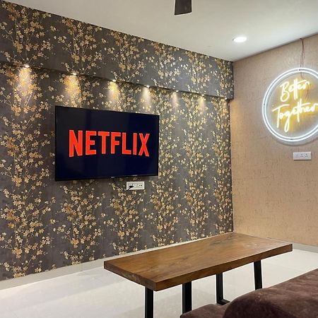 Osi Apartments Bandra West ムンバイ エクステリア 写真