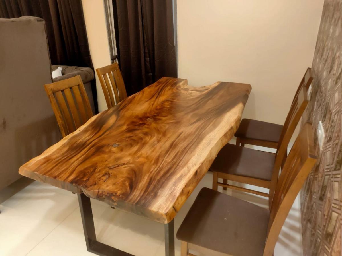 Osi Apartments Bandra West ムンバイ エクステリア 写真
