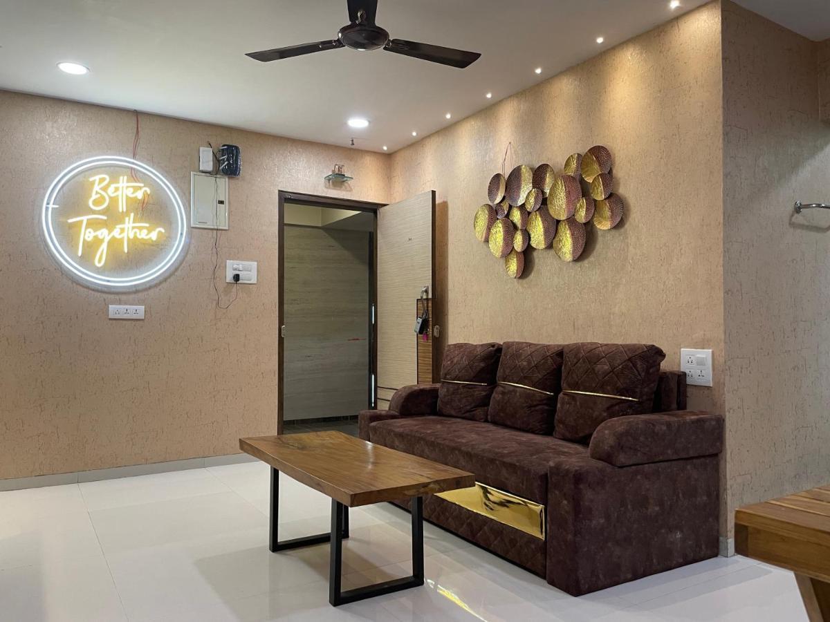 Osi Apartments Bandra West ムンバイ エクステリア 写真