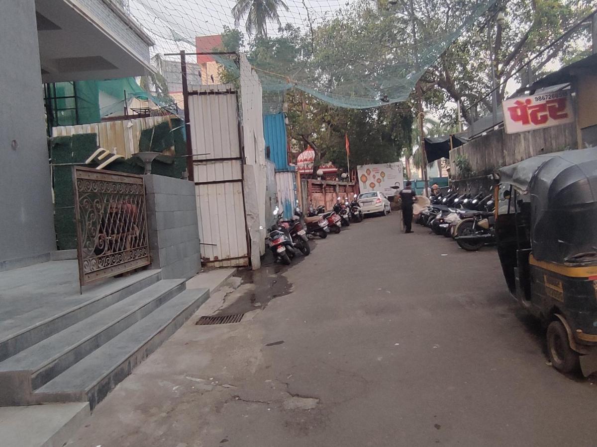 Osi Apartments Bandra West ムンバイ エクステリア 写真