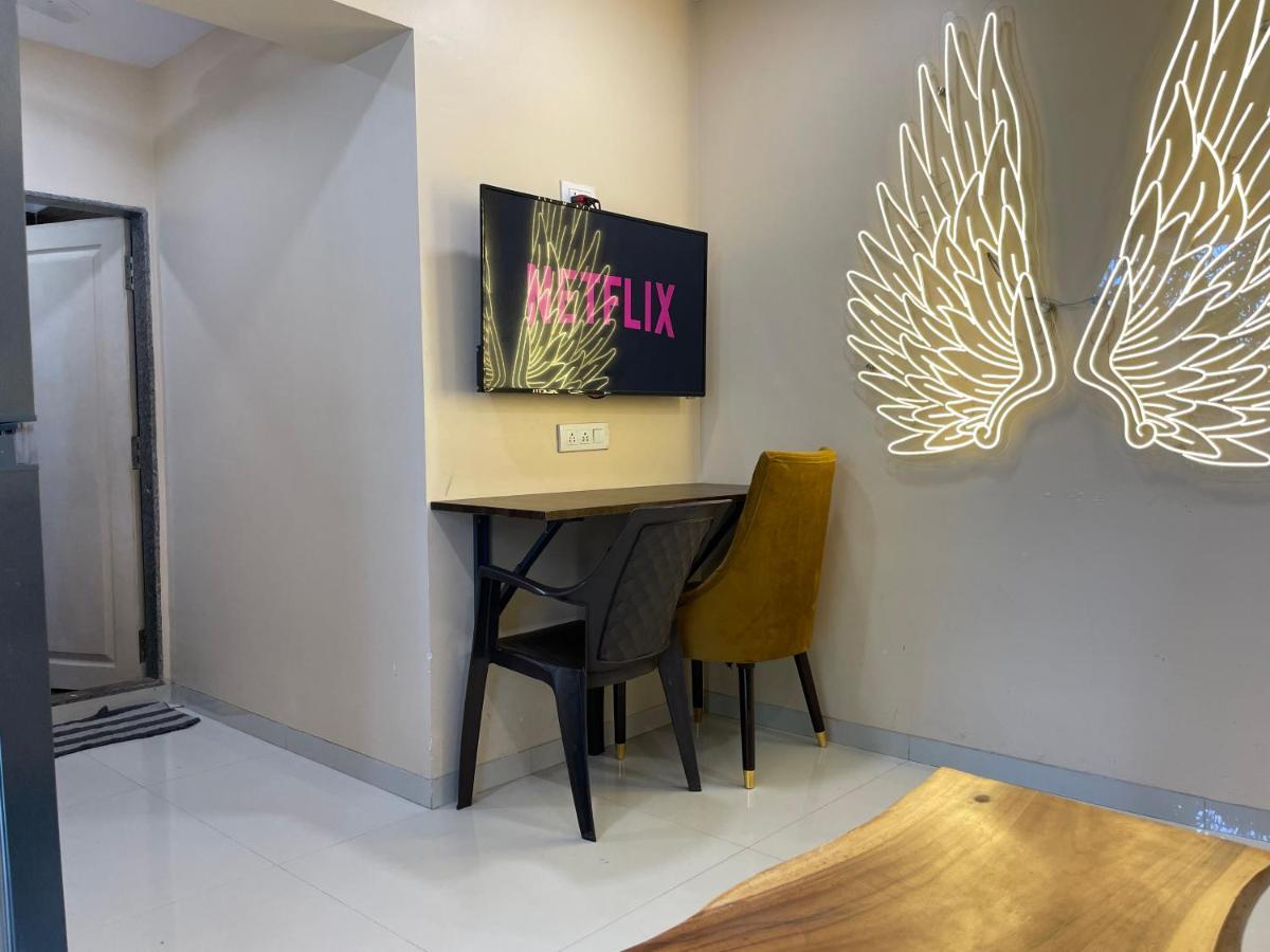 Osi Apartments Bandra West ムンバイ エクステリア 写真