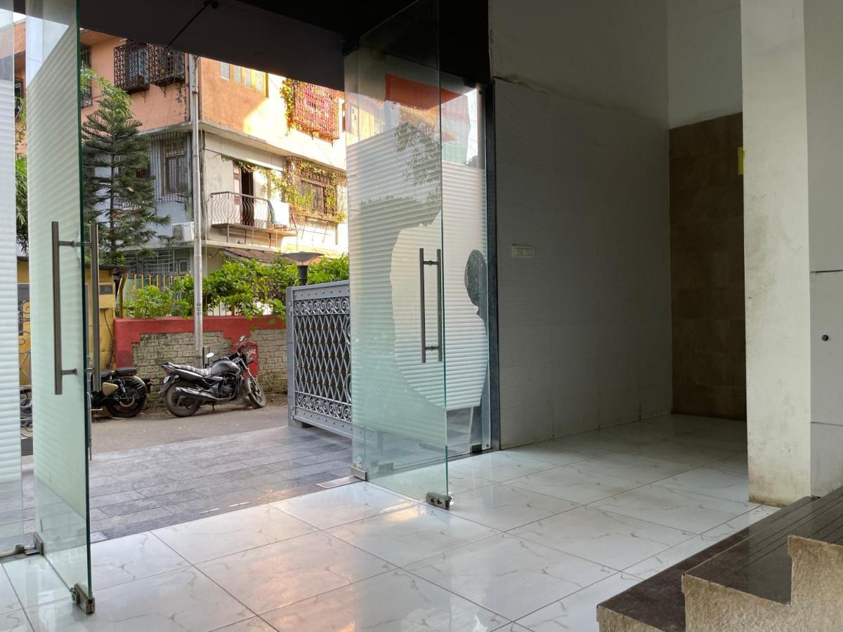 Osi Apartments Bandra West ムンバイ エクステリア 写真